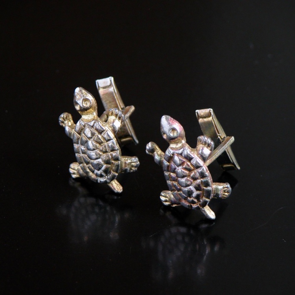 Vintage Gold Tone Turtle Cufflinks